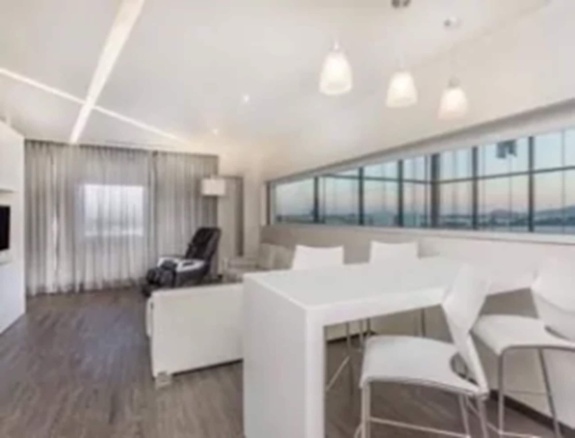 Ramada Encore San Luis Potosi Ngoại thất bức ảnh